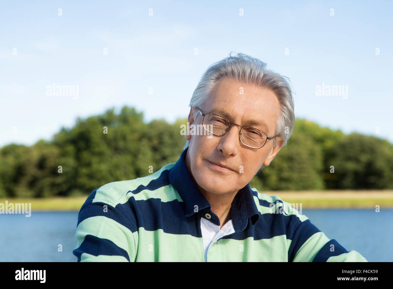 Man 50 outdoors hi-res stock photography and images - Alamy
