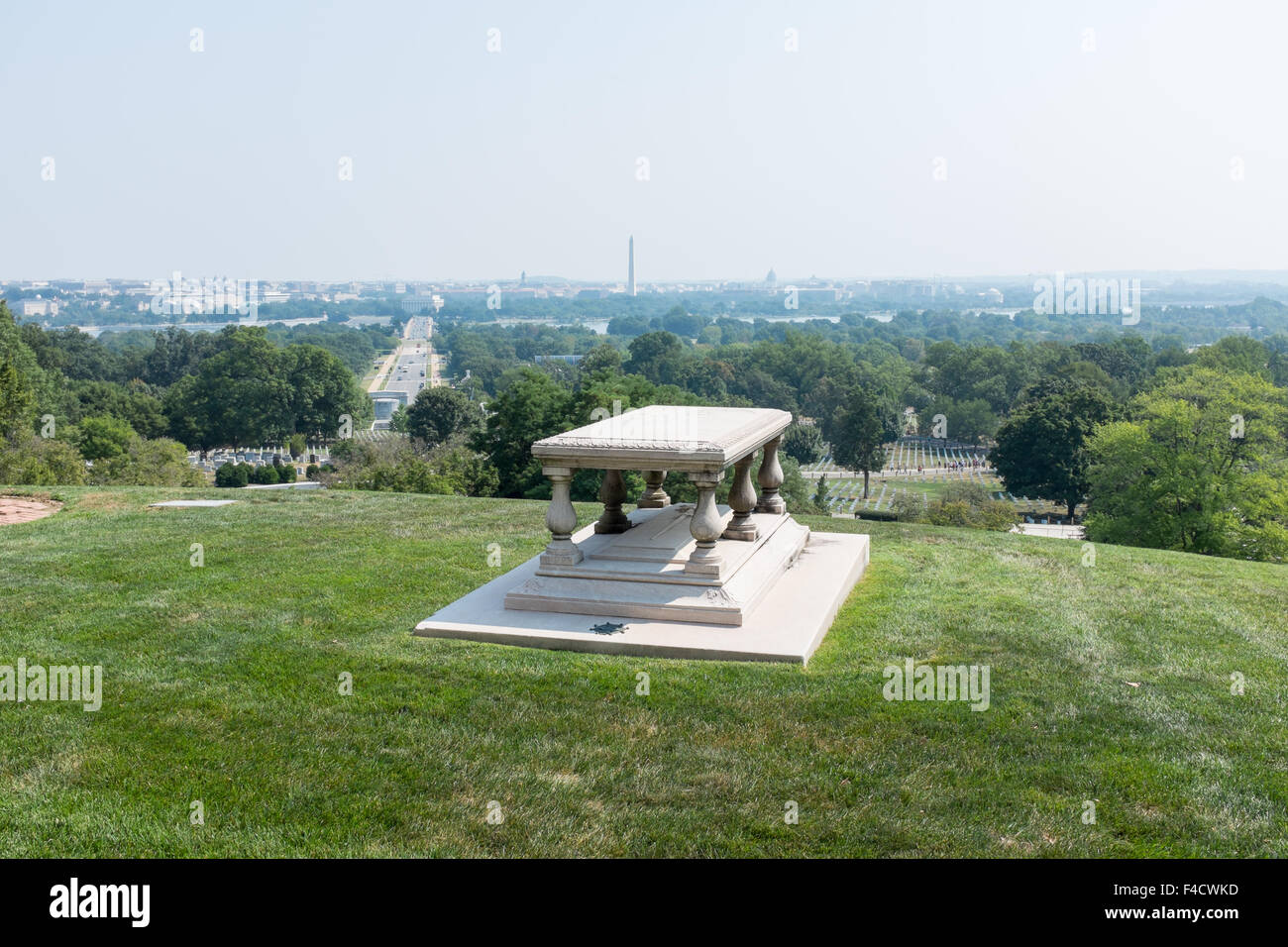 View of Washington DC from Arlington House and The Robert E Lee memorial  Stock Photo - Alamy