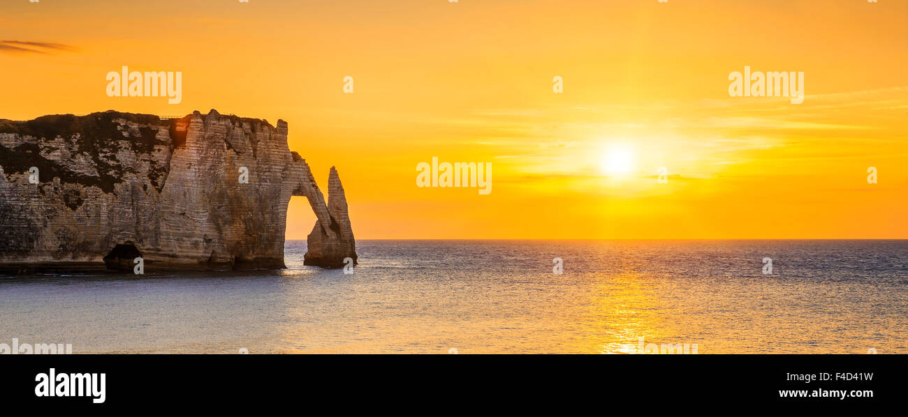 Panoramic view of Etretat Aval cliff at sunset Stock Photo - Alamy