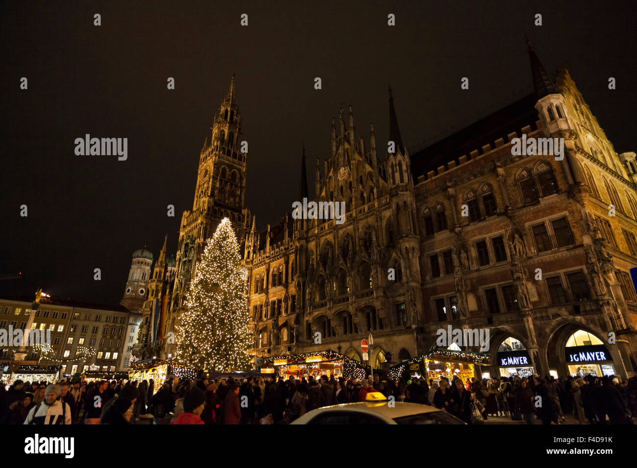 Christmas Market In Munich. Marienplatz (mary's Square) And The Neue 