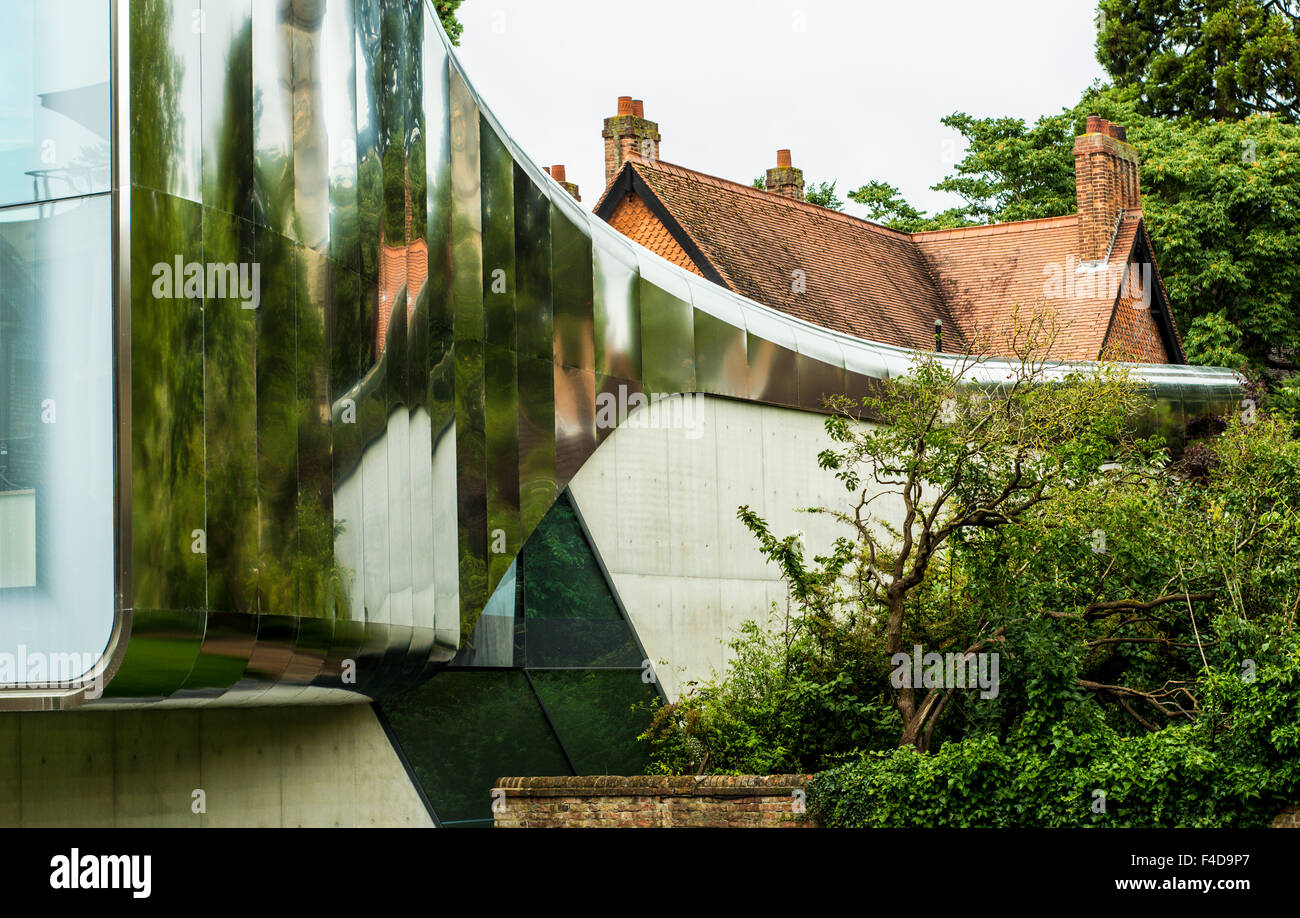 Zaha Hadid designed building at St Antonys College, Oxford Stock Photo