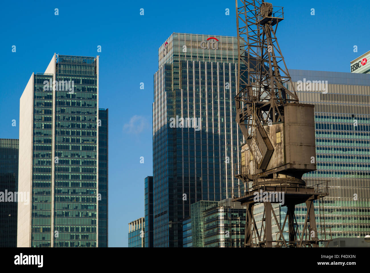 England, London, Docklands, old cargo cranes Stock Photo Alamy