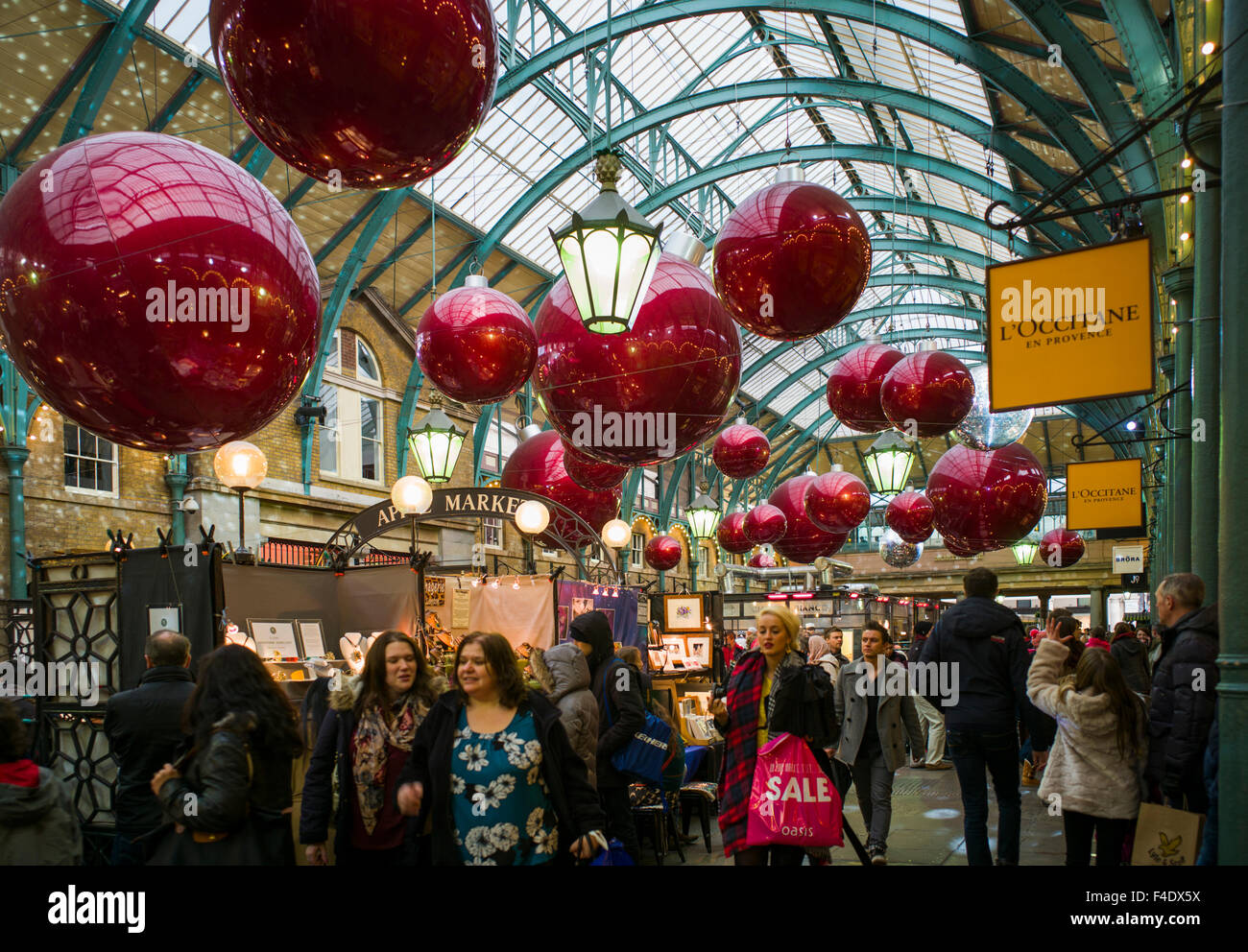 England, London, Covent Garden, indoor marketplace Stock Photo Alamy