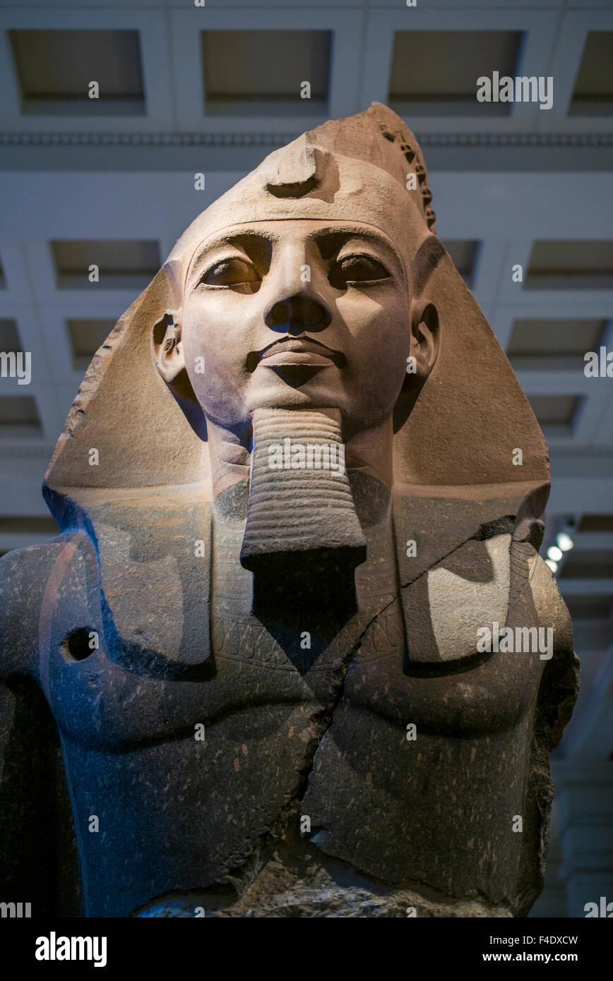 England, London, Bloomsbury, British Museum, Egyptian Room, statue of