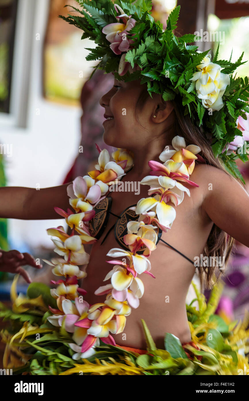 Hawaiian woman in her coconut bra Stock Photo by ©alanpoulson 68498169