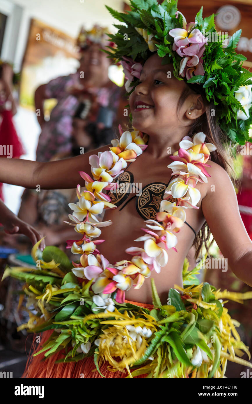 Hawaiian woman in her coconut bra Stock Photo by ©alanpoulson 68498169