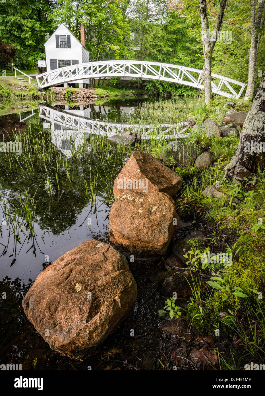 Selectman’s Building and Bridge in Somesville, on Mt. Desert Island near Acadia National Park in Maine, USA - Stock Image