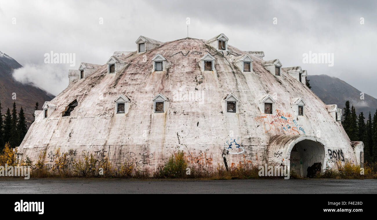 Igloo shaped abandoned building along George Parks Highway near Cantwell, Alaska, USA - Stock Image