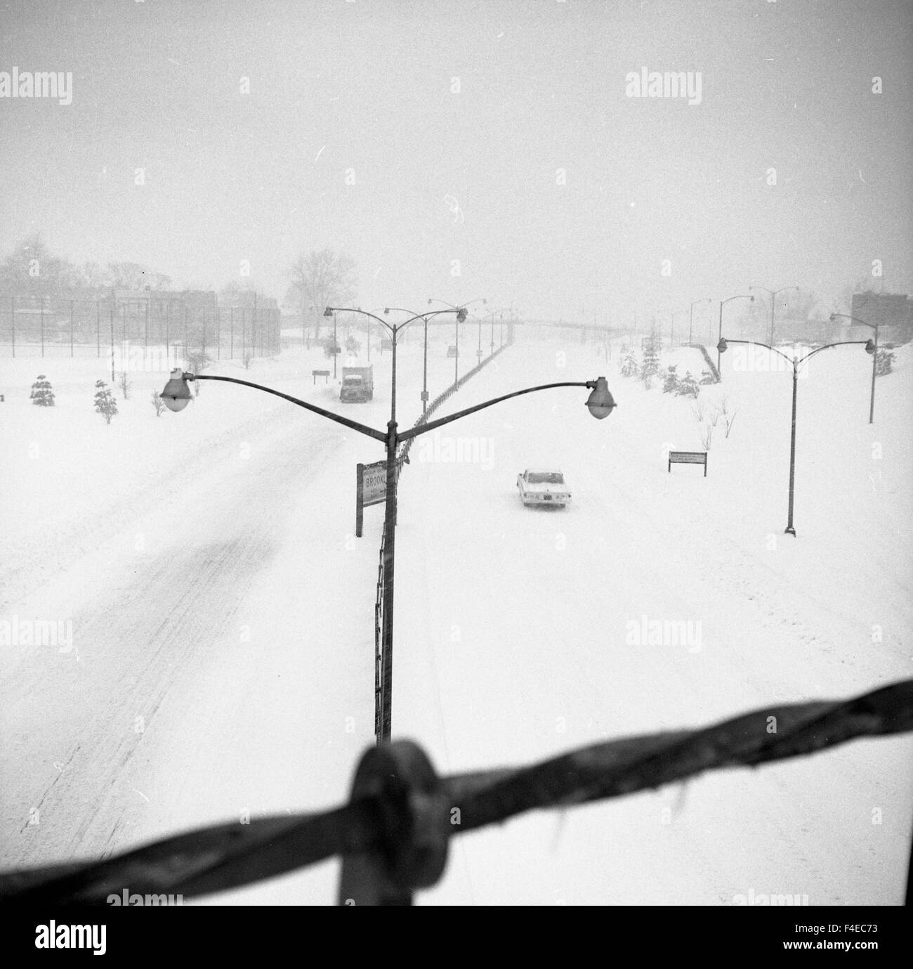 1960s snowstorm hi-res stock photography and images - Alamy