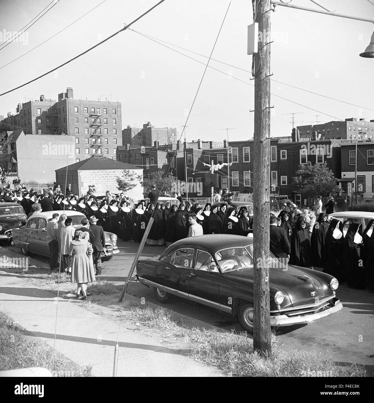 Nuns lined up for procession in Queens in 1959 Stock Photo