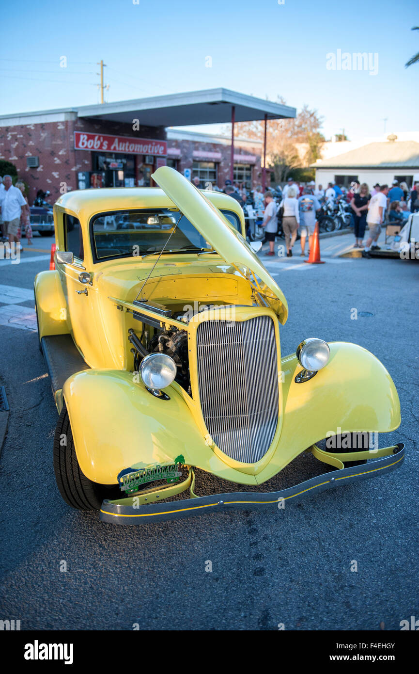 USA, Florida, New Smyrna Beach, antique cars on display at classic car