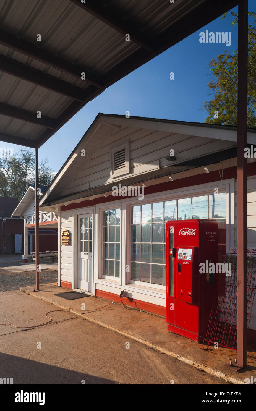 Georgia, Plains, Billy Cater's gas station, formerly owned by President Jimmy Carter's controversial brother Billy Stock Photo