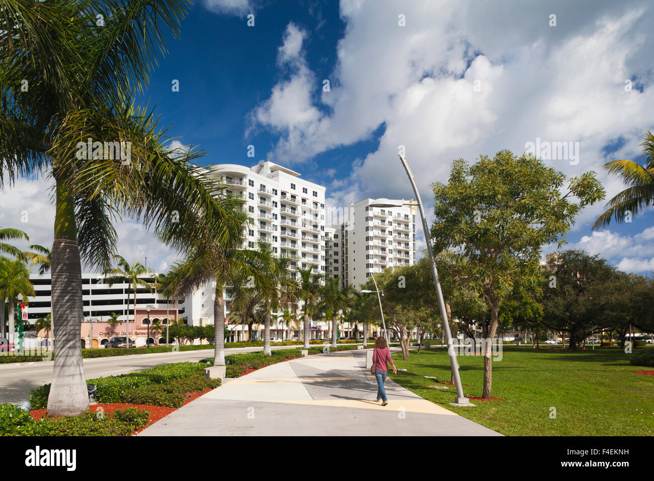 Arts park at young circle hires stock photography and images Alamy