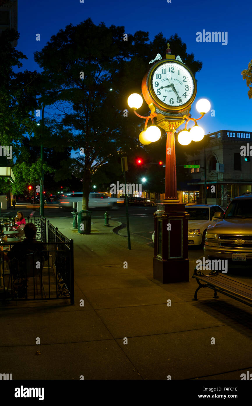 USA, Washington, Walla Walla. Evening light from a restaurant in