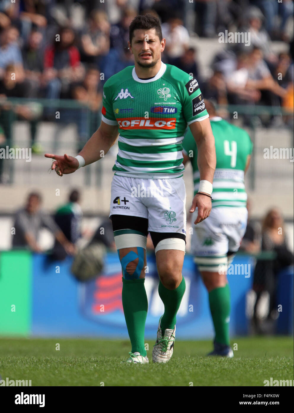 ITALY, Treviso: Benetton Treviso's player Alessandro Zanni gestures during  Rugby Guinness Pro12 match between Benetton Treviso and Ospreys on 17th  October, 2015 in Treviso Credit: Andrea Spinelli/Alamy Live News Stock  Photo -