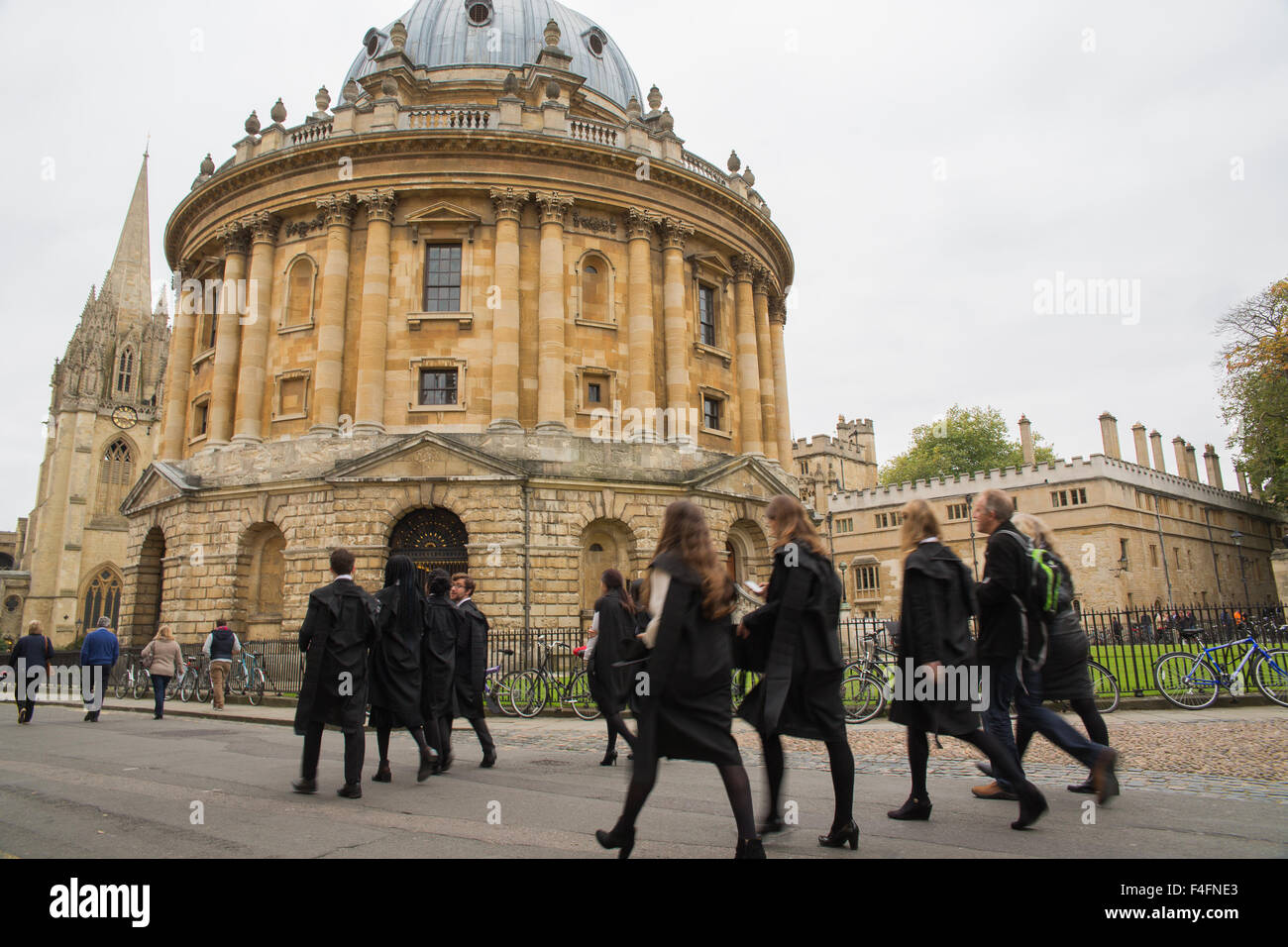 Oxford, UK 17th October 2015. Matriculation  confers membership of the University on students.Credit Credit:  Pete Lusabia/Alamy Live News Stock Photo