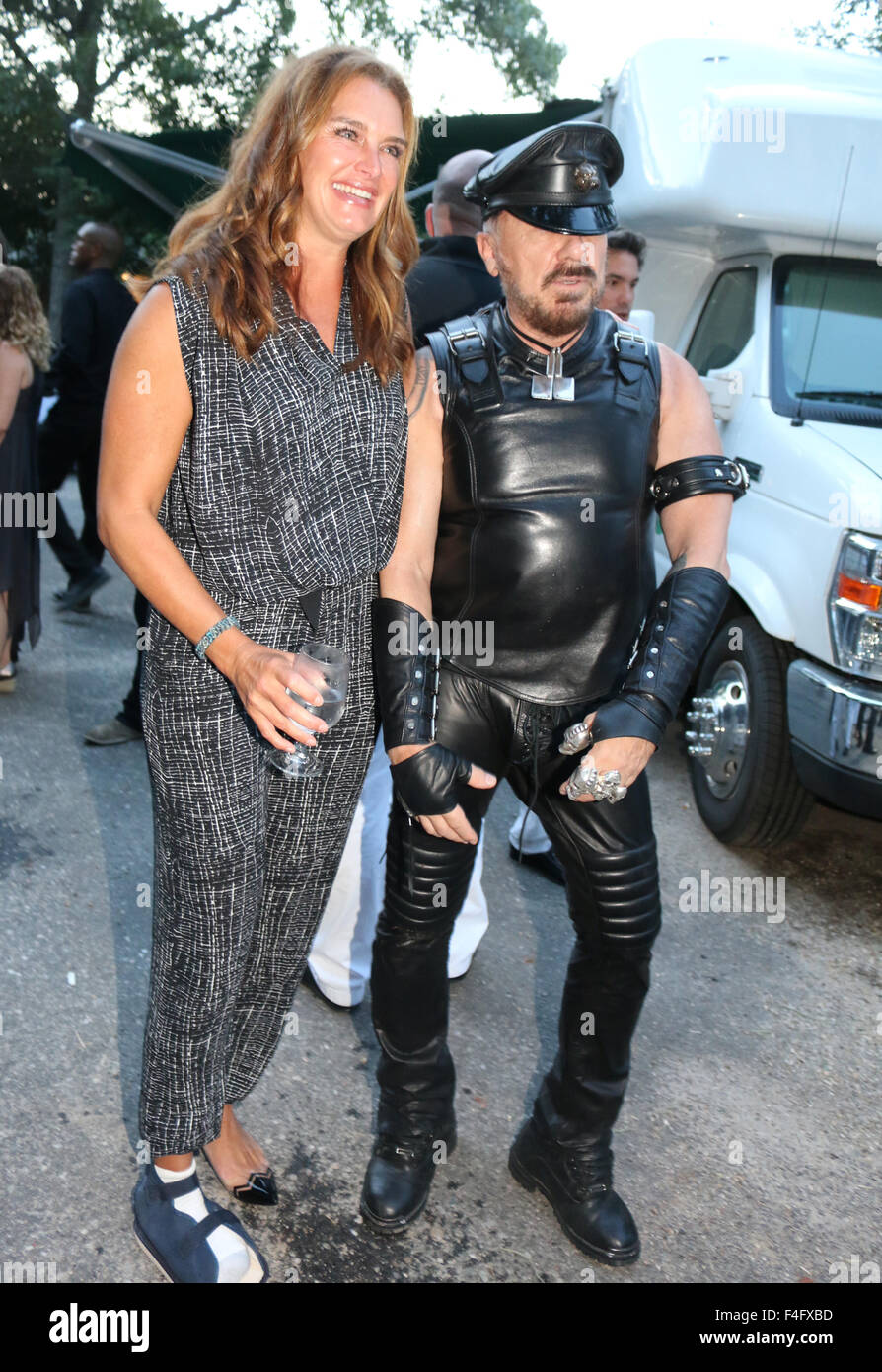 2015 Bow Wow Meow Ball held at ARF Featuring Brooke Shields, Peter