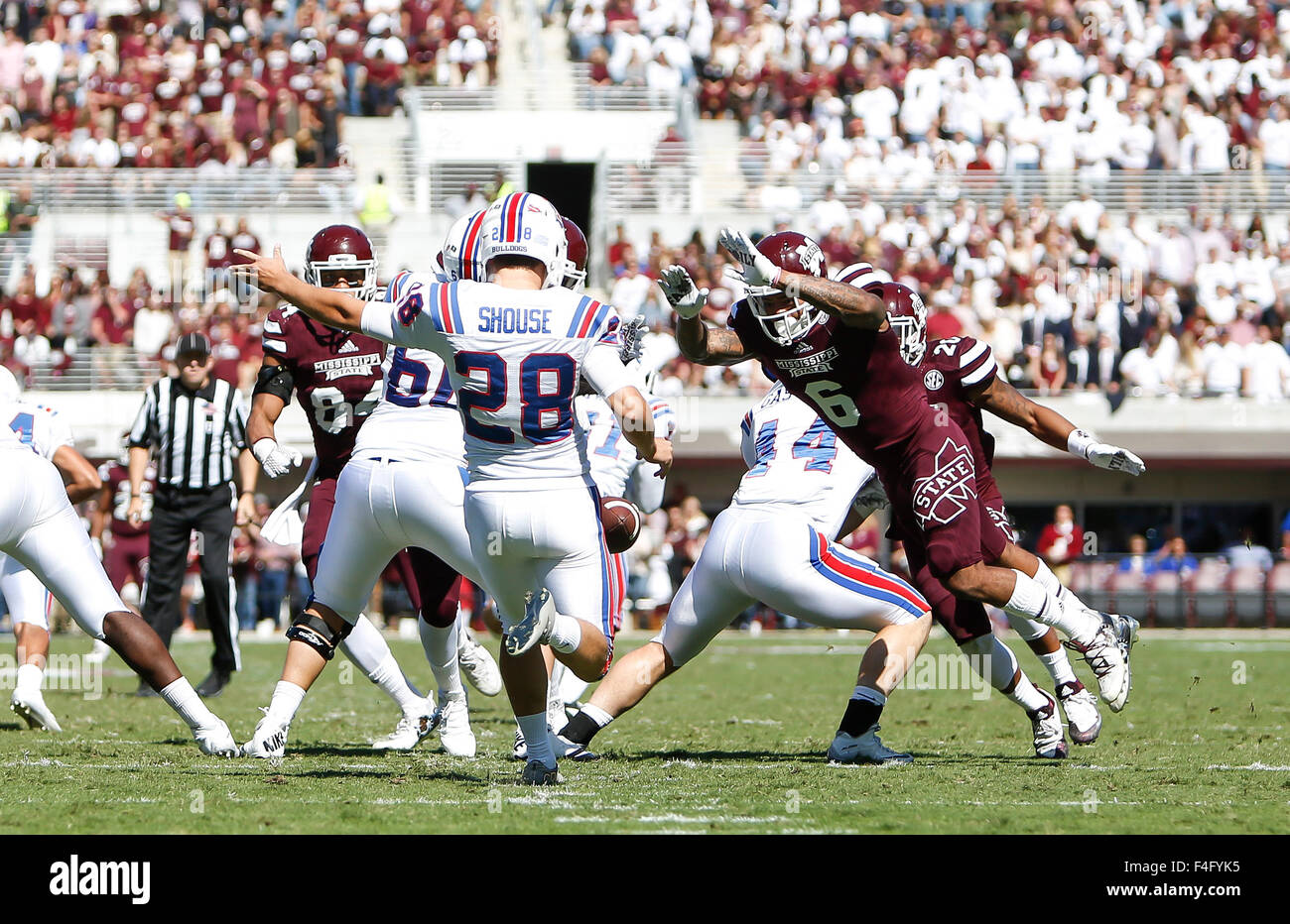 Starkville, MS, USA. 17th Oct, 2015. Mississippi State Bulldogs wide receiver Donald Gray (6) blocks a punt during the NCAA Football game between the Mississippi State Bulldogs and the Louisiana Tech Bulldogs at Davis Wade Stadium in Starkville, MS. Chuck Lick/CSM/Alamy Live News Stock Photo