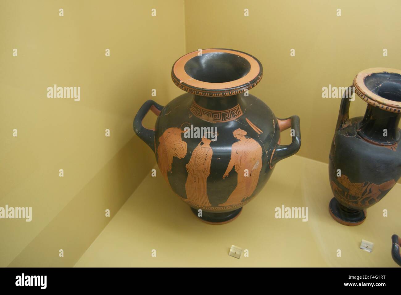 Greek pottery painting hi-res stock photography and images - Alamy