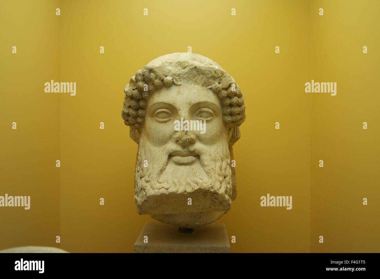 Greek pottery hi-res stock photography and images - Alamy