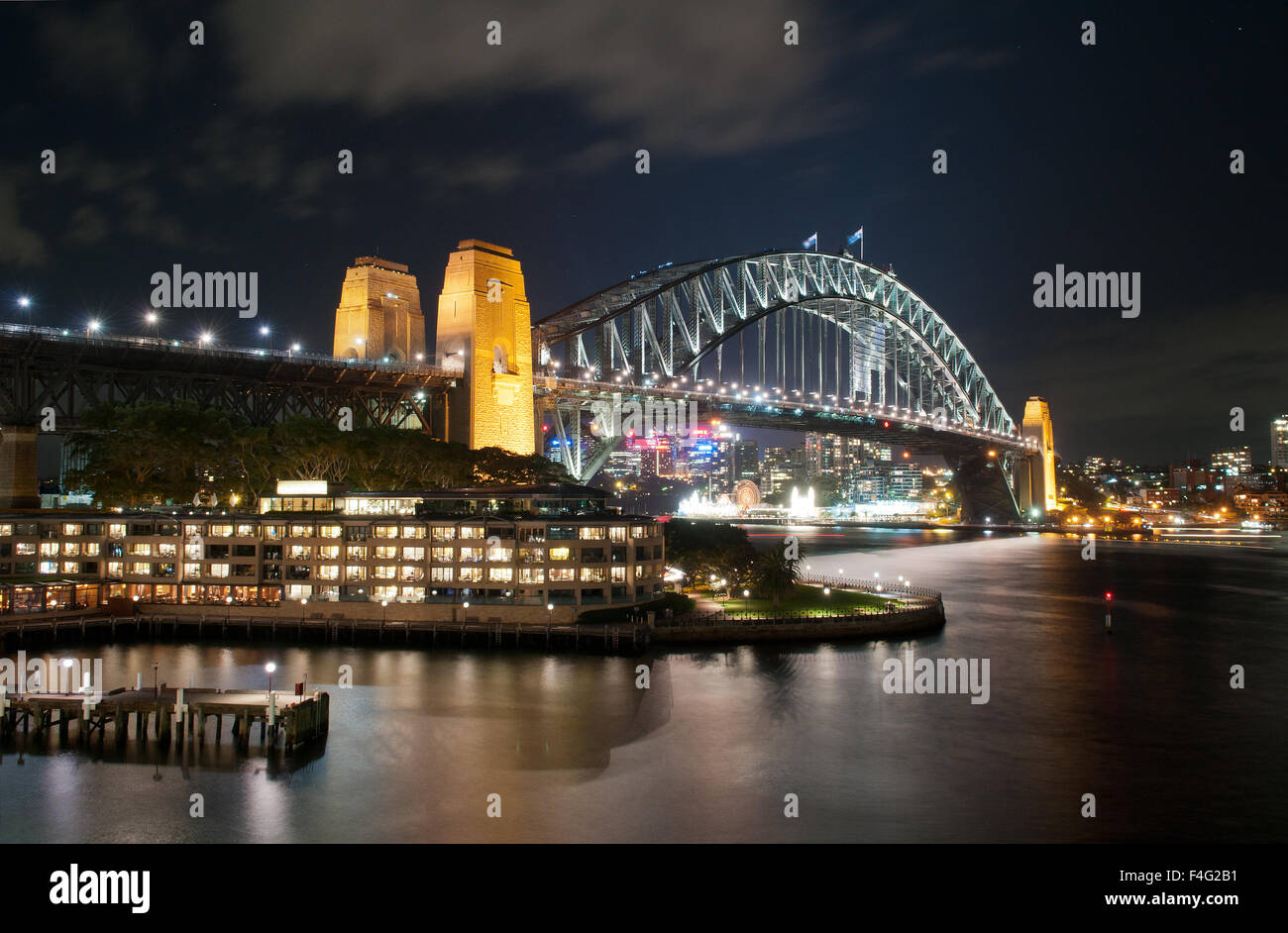 Sydney Harbour Bridge at night Stock Photo - Alamy