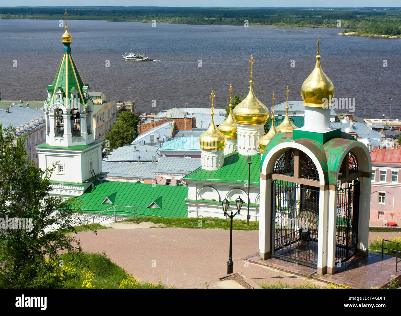 Town Nizhny Novgorod on river Volga in Russia, chapel of Jeusis Christ ...
