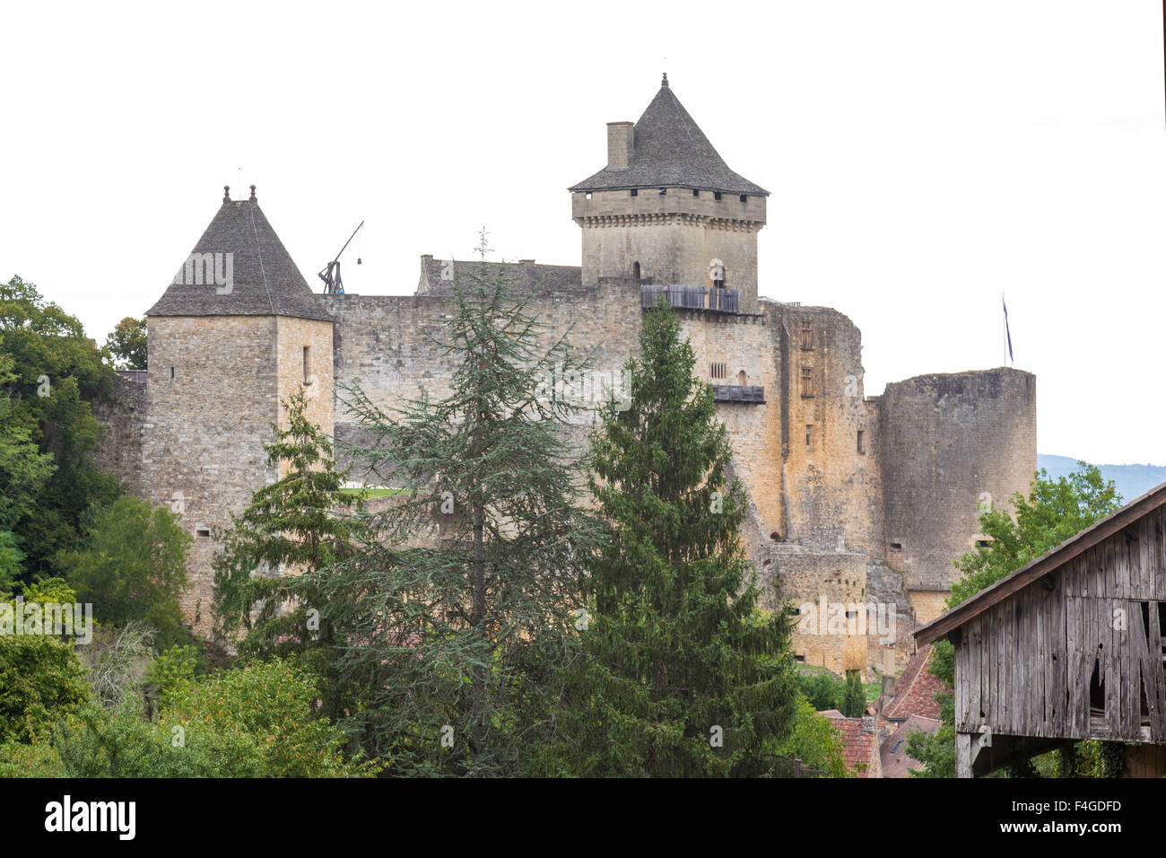 The Castelnaud la Chapelle castle, in the black Perigord (Dordogne - France). Le château de Castelnaud la Chapelle, en Périgord. Stock Photo