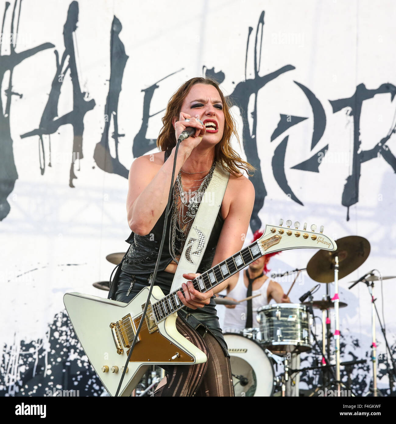 Halestorm performing live hi-res stock photography and images - Alamy