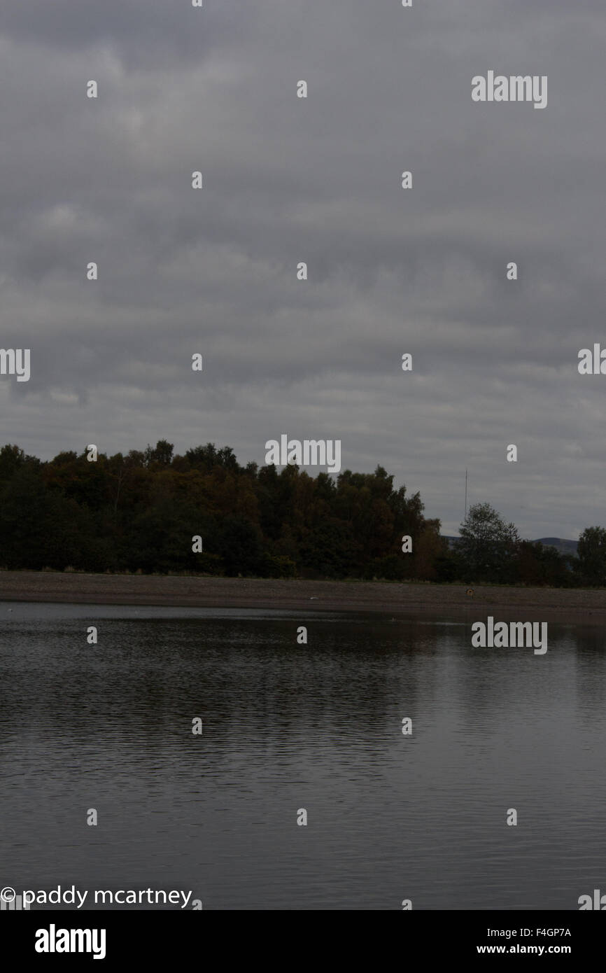 Dundee, Scotland, UK. 17th Oct, 2015. crisp morning at clatto park