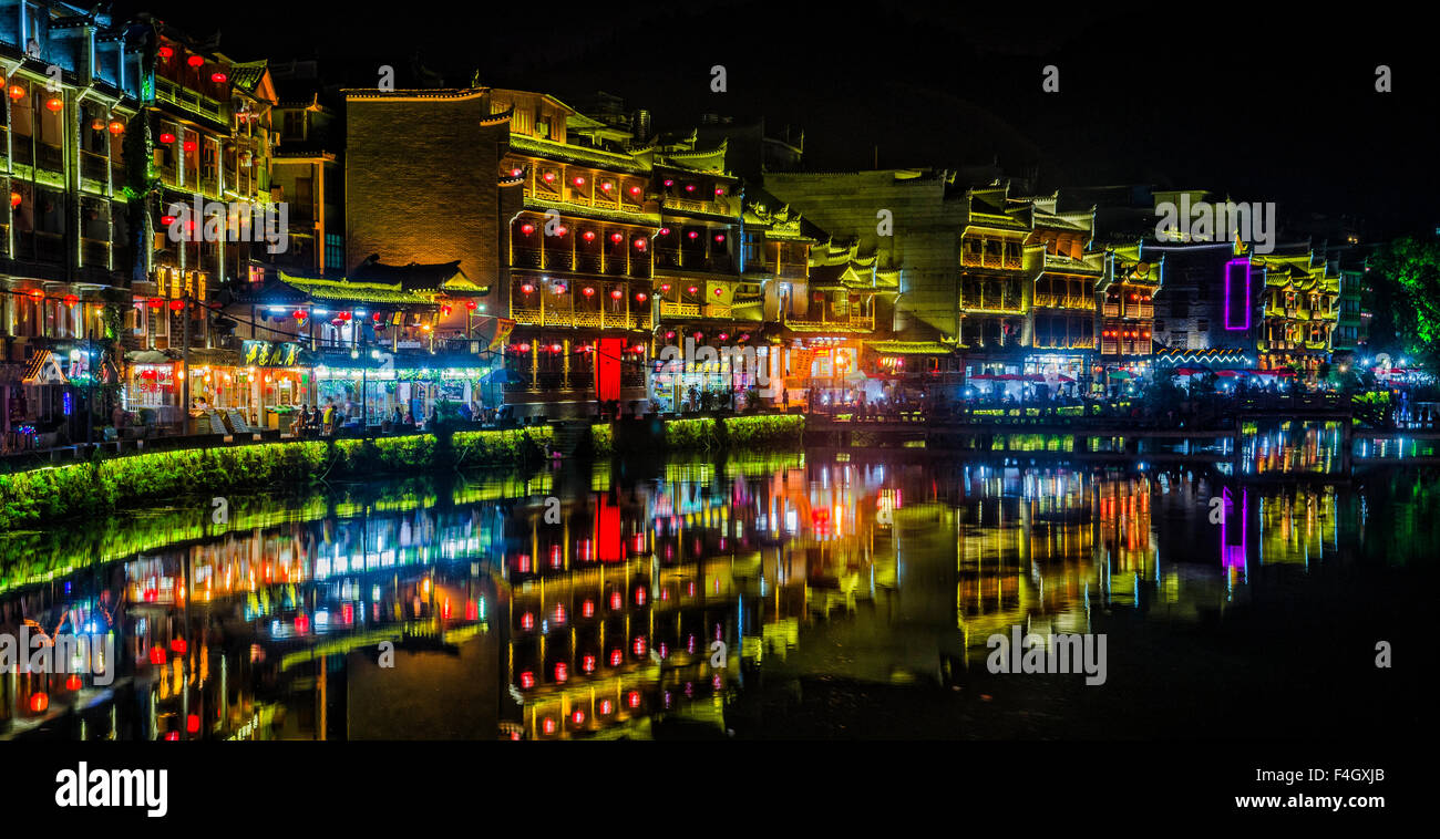 Fenghuang, Phoenix Town, Hunan, China at night Stock Photo