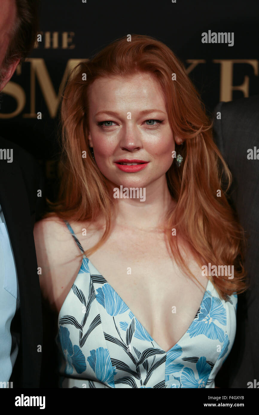 Sarah Snook High Resolution Stock Photography and Images - Alamy