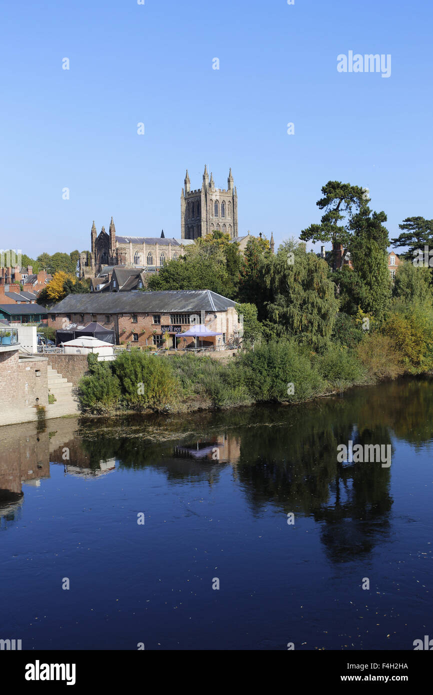 Hereford Cathedral on the banks of the River Wye Stock Photo