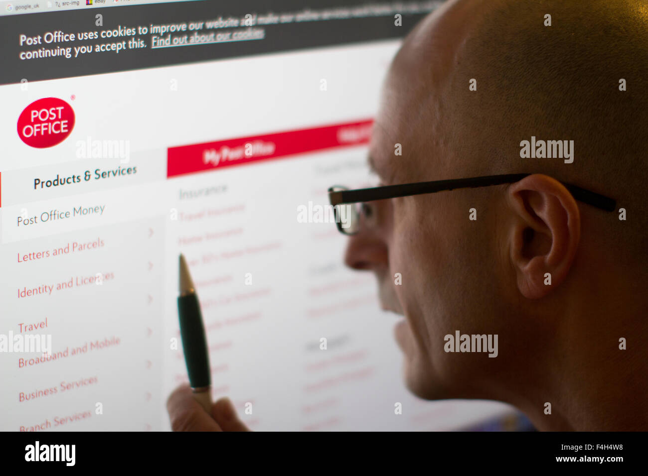 Post office Bank online website Stock Photo Alamy