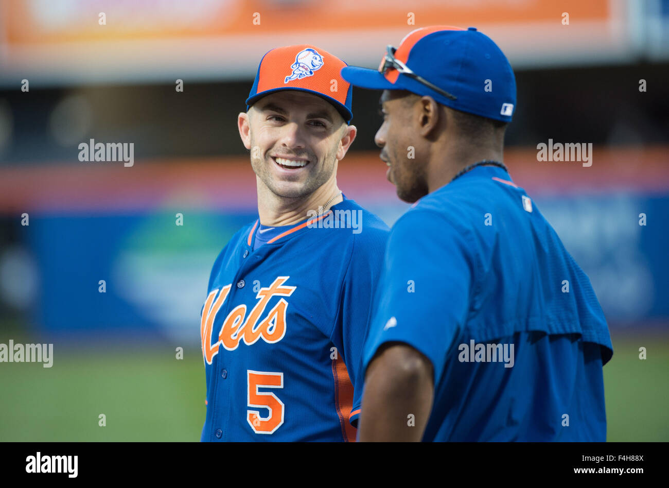 New York, NY, USA. 17th Oct, 2015. New York Mets third baseman DAVID
