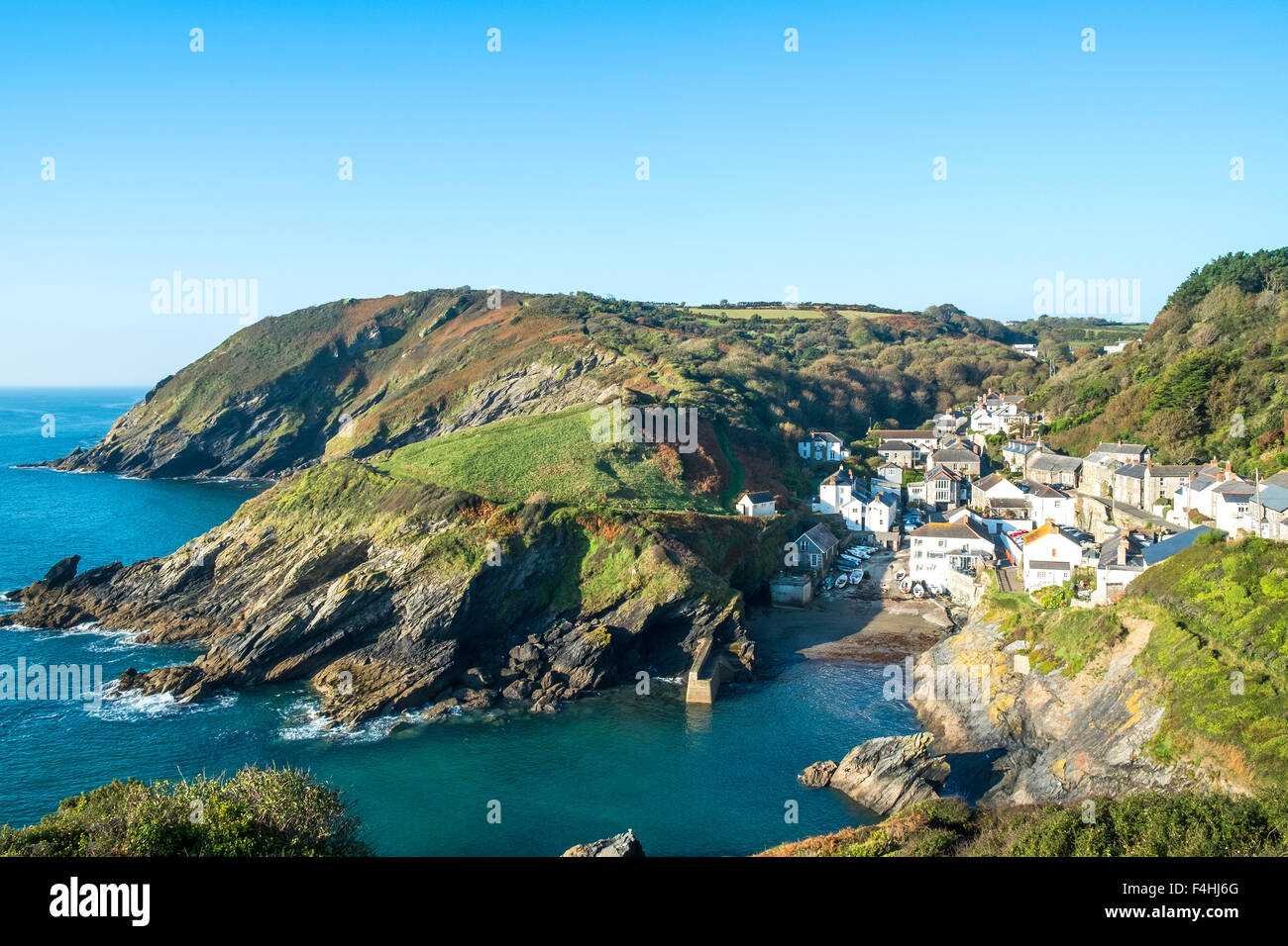 the-coastal-village-of-portloe-in-cornwall-england-uk-stock-photo-alamy
