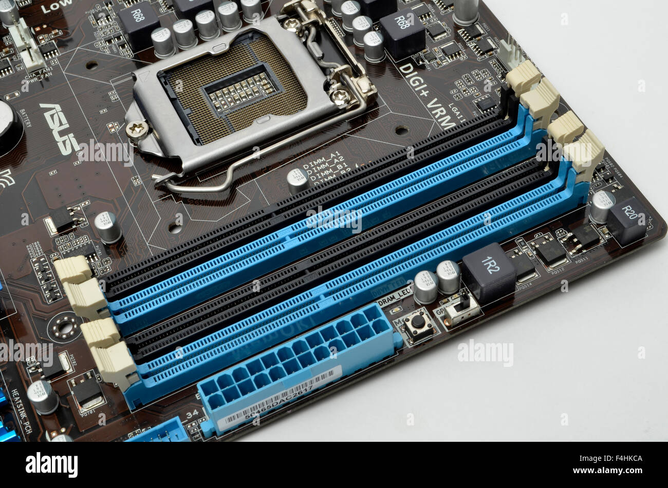 thumbnail image 2 of 3x 288-Pin DDR4 Memory Slots – 1.2V Desktop Motherboard DIP Sockets (Lot Of 3) 2 of 3
