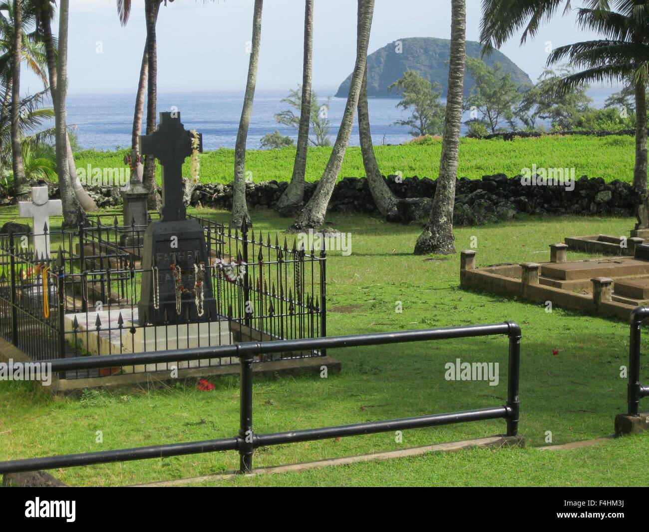 St damien hawaii hires stock photography and images Alamy