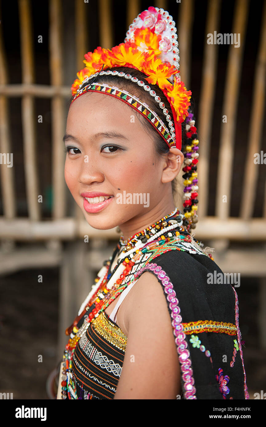 A young lady from Rungus ethnic wearing traditional costume Stock Photo ...