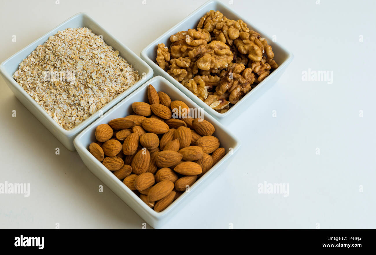 avena, almonds, nuts, oats. frutos secos, buena salud y alimentacion. Good Food Stock Photo