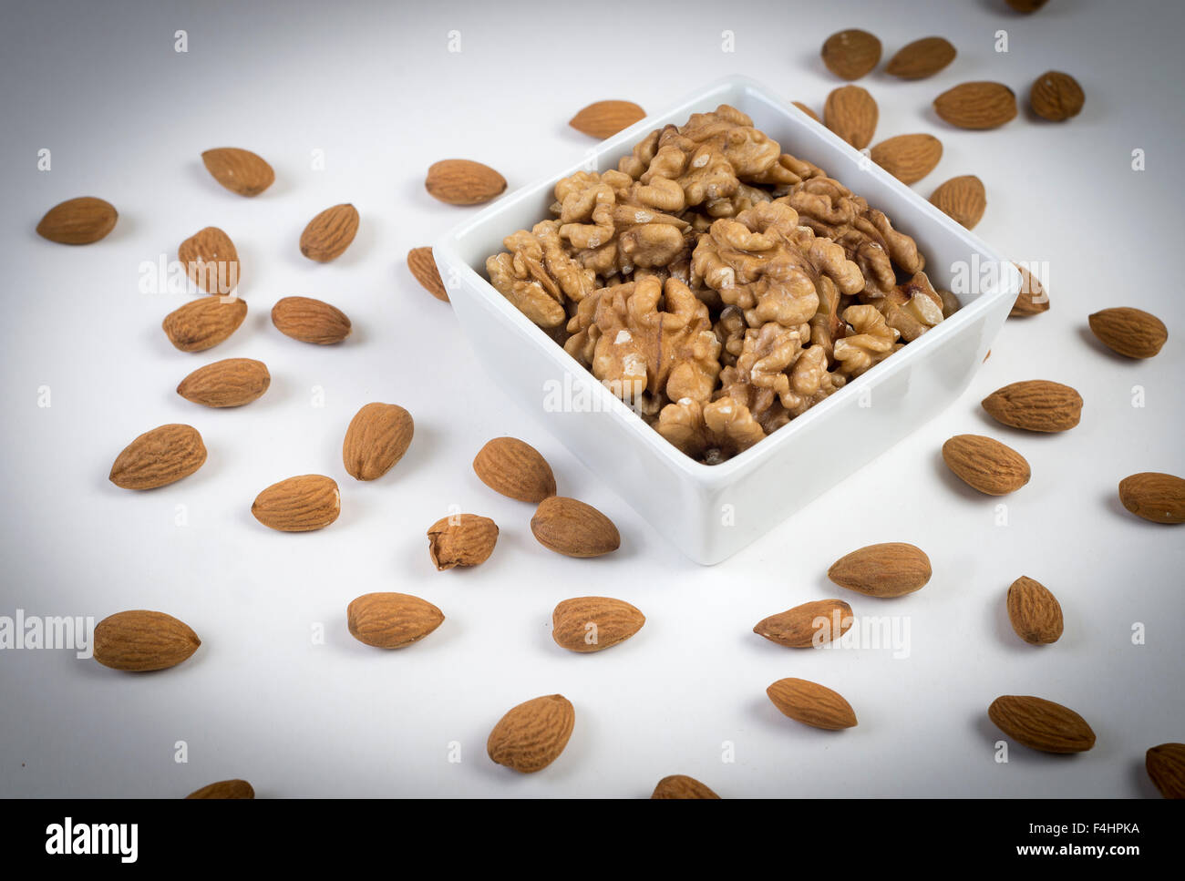 nuts. frutos secos, buena salud y alimentacion. Good Food Stock Photo