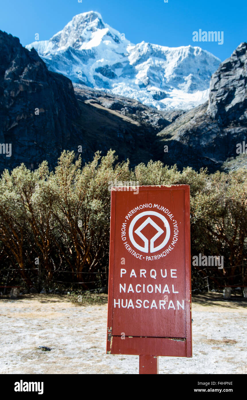 Huascarán National Park. Huascarán mountain(6.768m.) Yungai,region of Ancash, Peru. Stock Photo