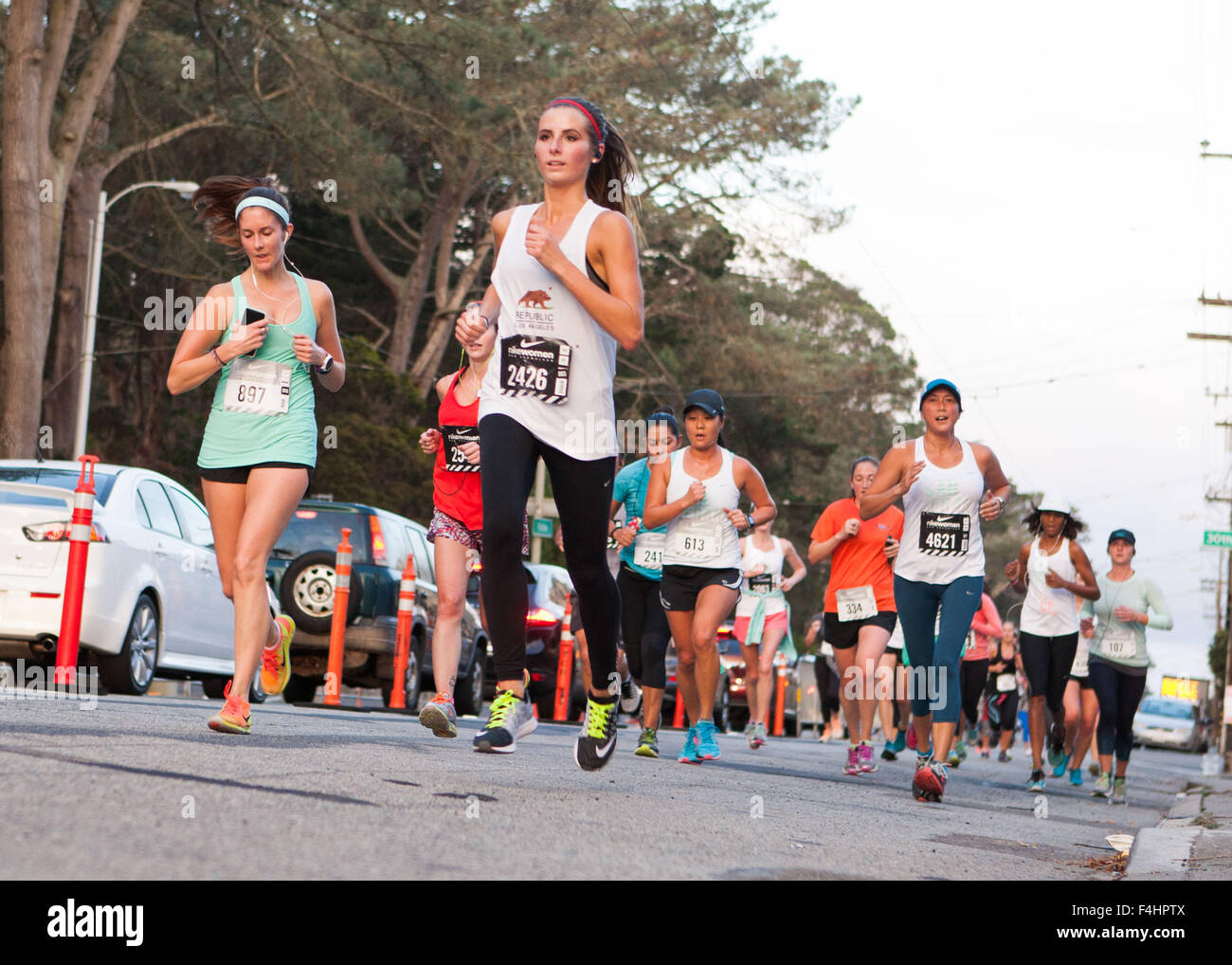 Nike womens half marathon hi-res stock photography and images - Alamy