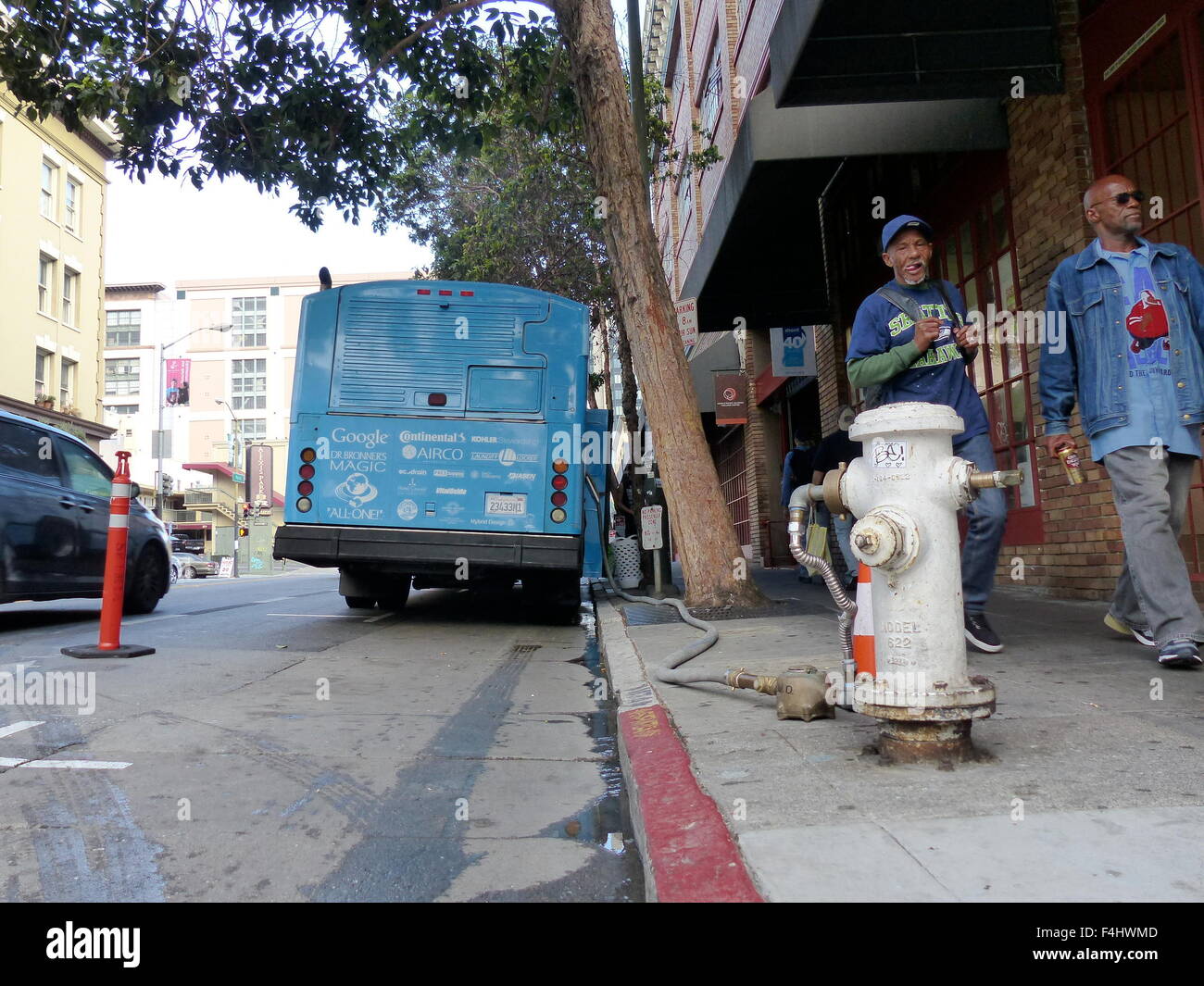San Francisco, California, USA. 15th Oct, 2015. A shower bus that reads