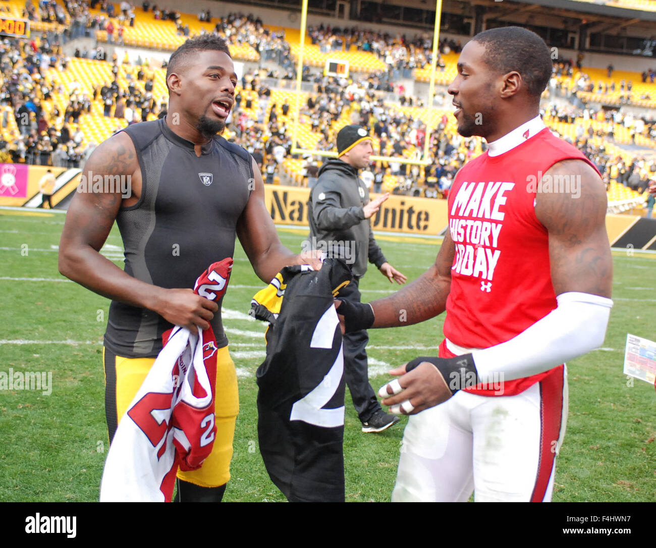 October 18th, 2015: William Gay #22, and Patrick Peterson #21 exchange  jerseys after the Arizona Cardinals vs Pittsburgh Steelers game at Heinz  Field in Pittsburgh, PA. Jason Pohuski/CSM Stock Photo - Alamy