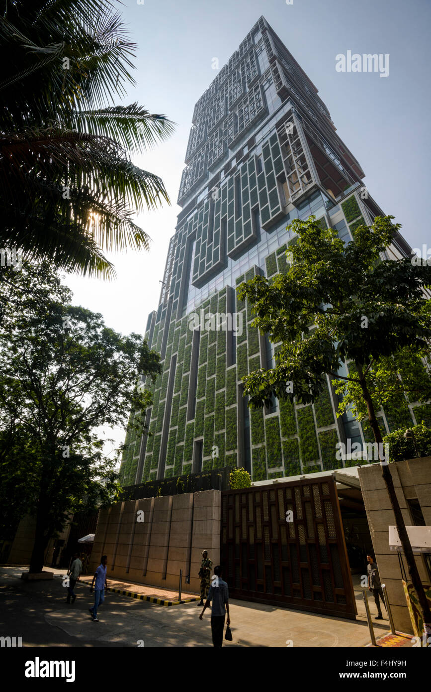 antilia-is-a-residential-complex-built-by-mukesh-ambani-chairman-of-F4HY9H.jpg