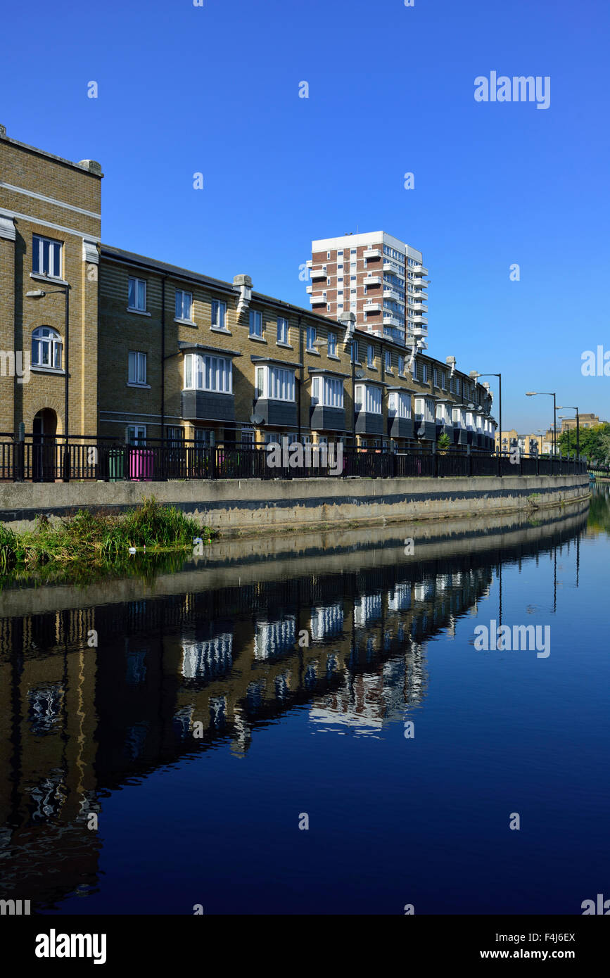 Regent's Canal, Limehouse, Tower Hamlets, East London, United Kingdom Stock Photo
