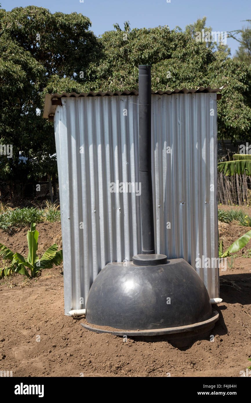 Composting toilet hires stock photography and images Alamy