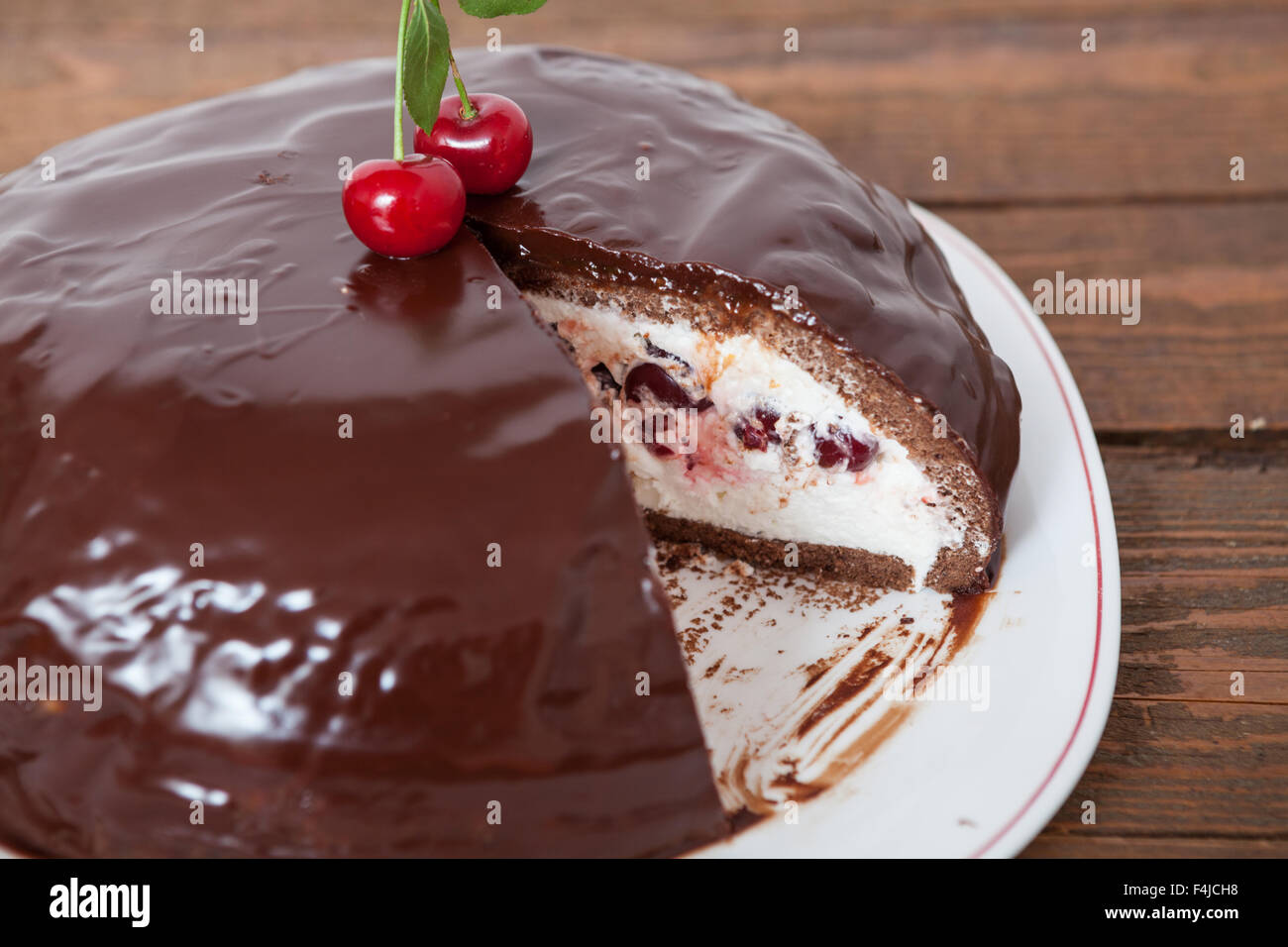 Cake layer cake hi-res stock photography and images - Alamy