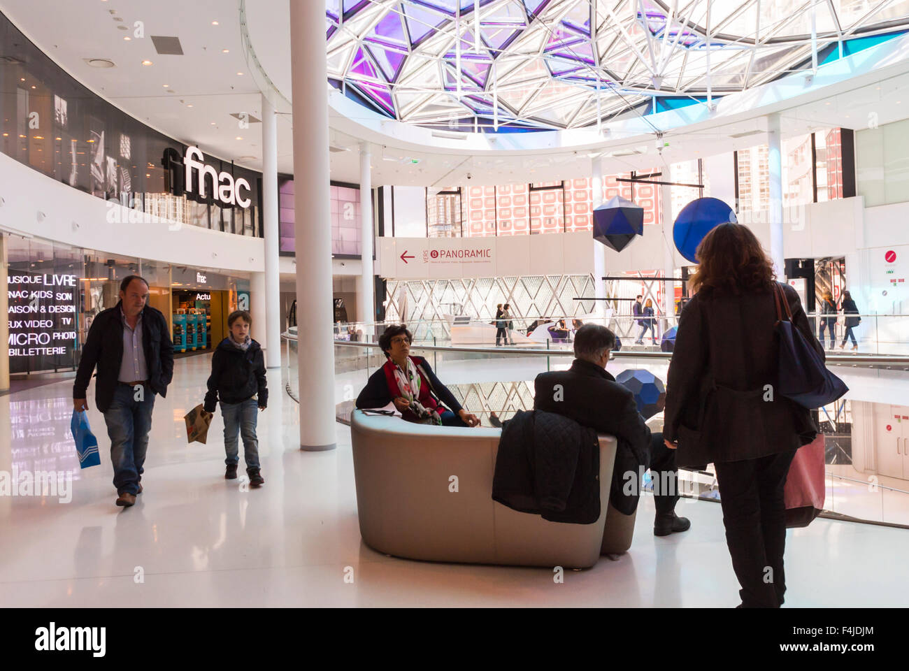 Centre commercial store paris hi-res stock photography and images - Alamy