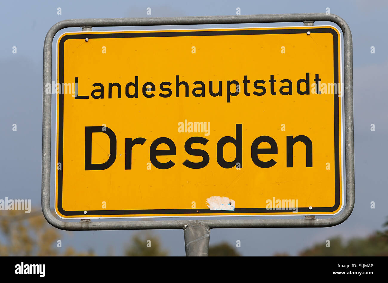 A Dresden road sign in Dresden, Germany, 19 October 2015. One year ago, Pegida (Patriotic Europeans against the Islamification of the West), demonstrated on the streets for the first time. The anti-immigrant group is planning a demonstration on its anniversary. PHOTO: MICHAEL KAPPELER/DPA Stock Photo